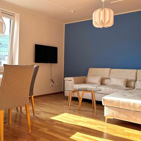 Homely Stay Apartment 2 Sankt Poelten Esterno foto