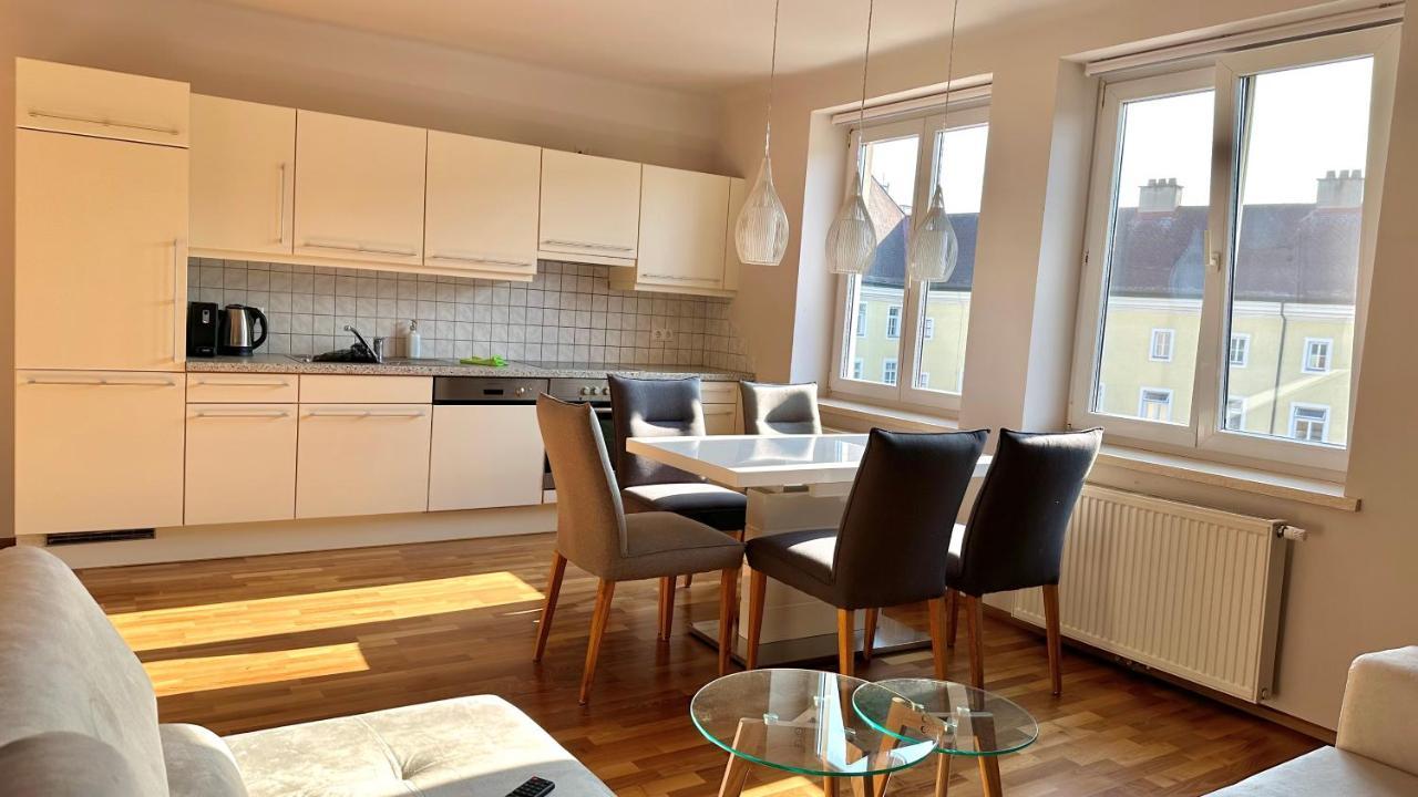 Homely Stay Apartment 2 Sankt Poelten Esterno foto