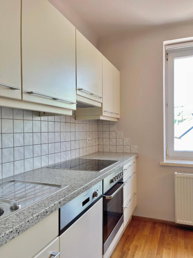 Homely Stay Apartment 2 Sankt Poelten Esterno foto